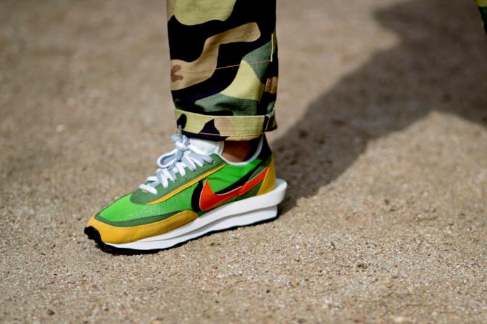 Fantasia militare Particolare composto da fantasia militare dallo Street Style di Parigi 2019