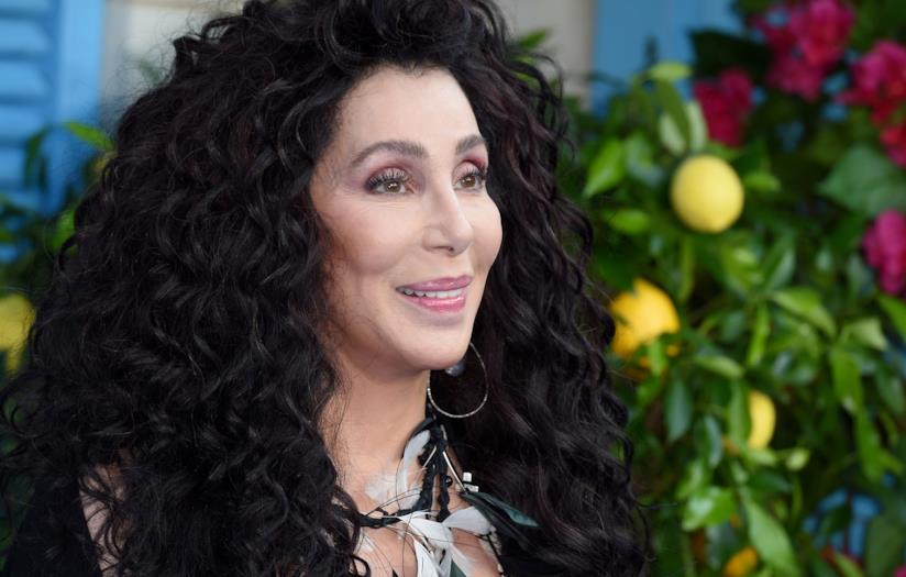 Cher alla premiere londinese di Mamma Mia: ci risiamo! La cantante Cher