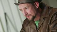 Dirt – Ian Hart è Don Konkey