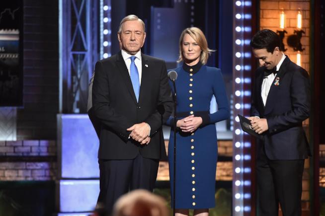 Robin Wright parla del collega Kevin Spacey dopo le accuse di molestie sessuali che lo hanno coinvolto Robin Wright e Kevin Spacey: