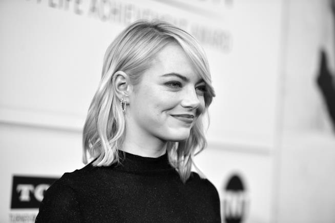 Emma Stone ha fatto la permanente Emma Stone in primo piano