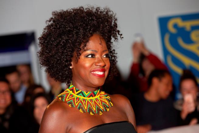 Perché Viola Davis ha dei ripensamenti su The Help? Viola Davis a una prémiere in Canada