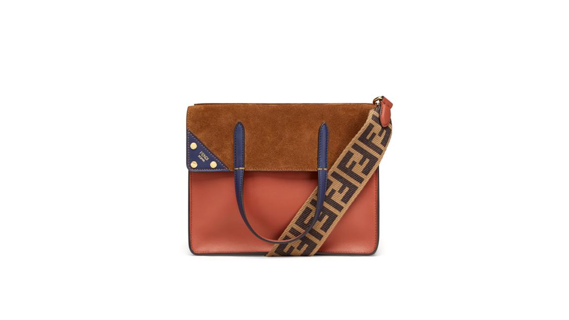 Flip di Fendi è la nuova it bag della stagione