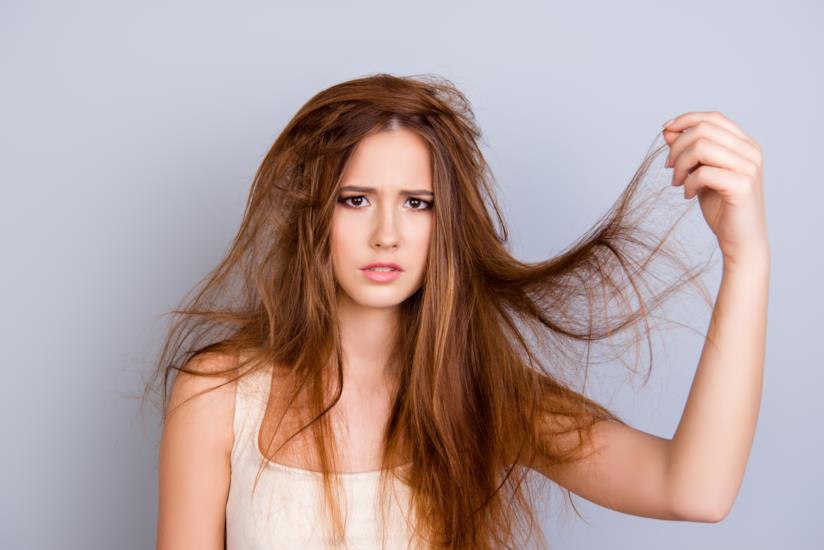Capelli danneggiati dopo l'estate Capelli danneggiati dopo l'estate
