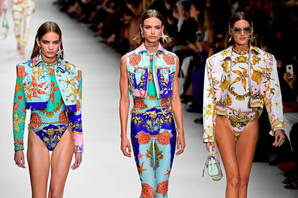 La sfilata primavera estate 2018 di Versace