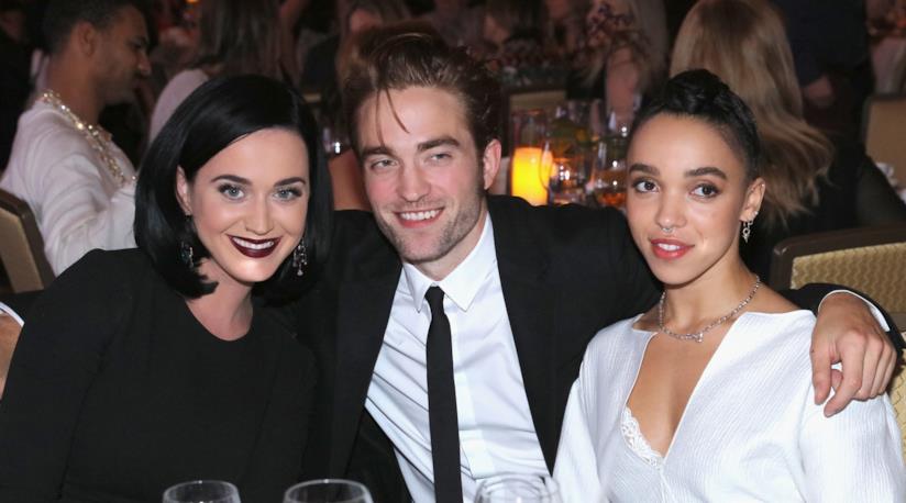 Katy Perry con la coppia Robert Pattinson e FKA Twigs Robert Pattinson a un evento con FKA Twigs e Katy Perry