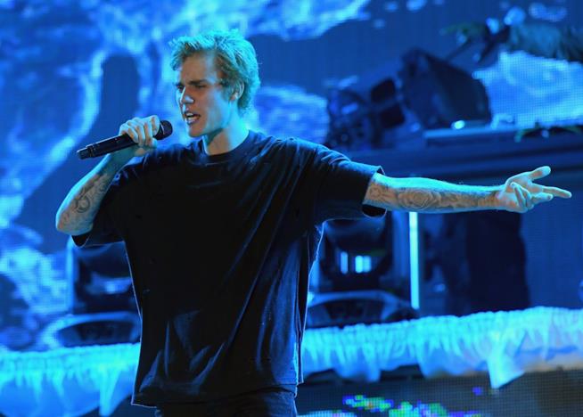 Justin Bieber dice momentaneamente addio alla musica Justin Bieber