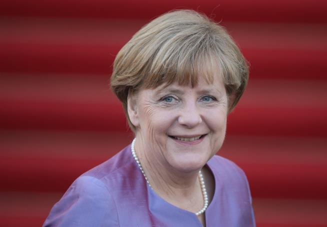 È Angela Merkel la donna più potente del 2017 secondo Forbes Angela Merkel guida la classifica Forbes delle donne più potenti del 2017
