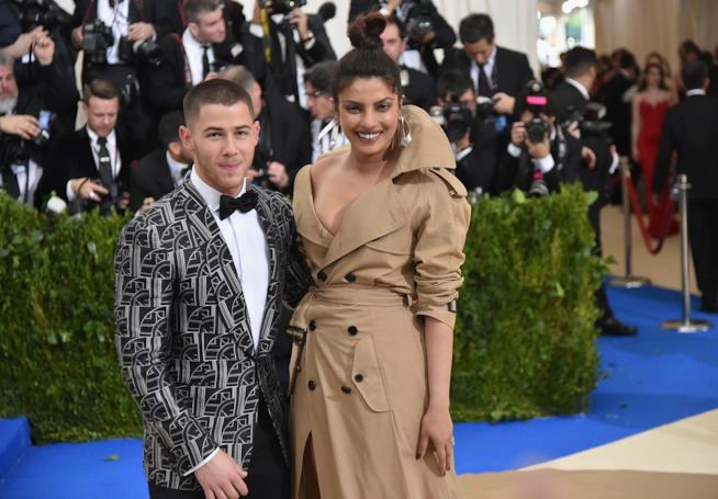Nick Jonas e Priyanka Chopra fidanzati? Nick Jonas e Priyanka Chopra al MET Gala
