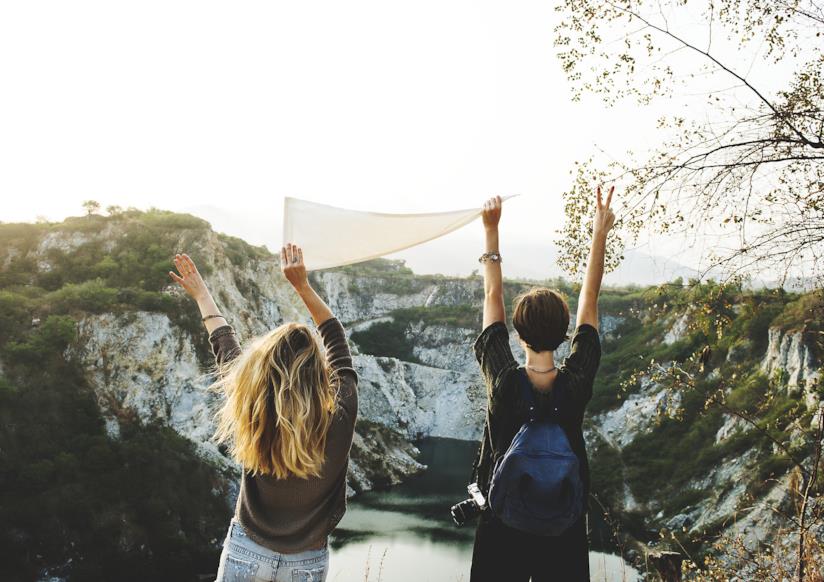 Flashpack: vacanze di gruppo per single, all'insegna della libertà I viaggi di gruppo di Flashpack per single 30-40enni