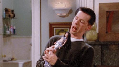 Jack McFarland Sean Hayes in una scena di Will & Grace