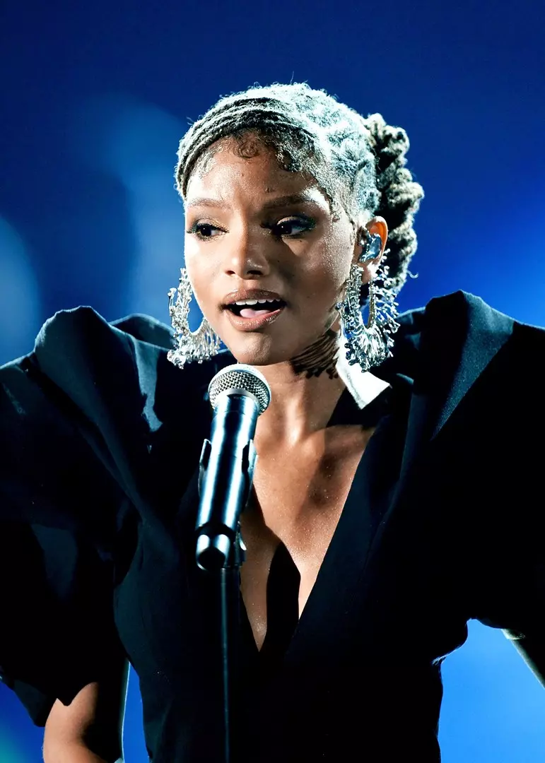 L'atto-cantante Halle Bailey Halle Bailey