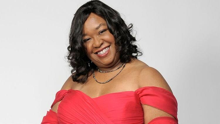 Shonda Rhimes ammette di aver ucciso un attore perché non le piaceva
