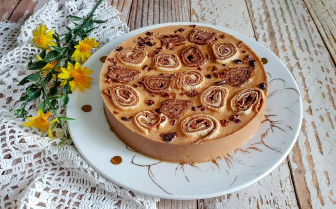 Torta di zucca e crepe Dolce con girelle bicolori