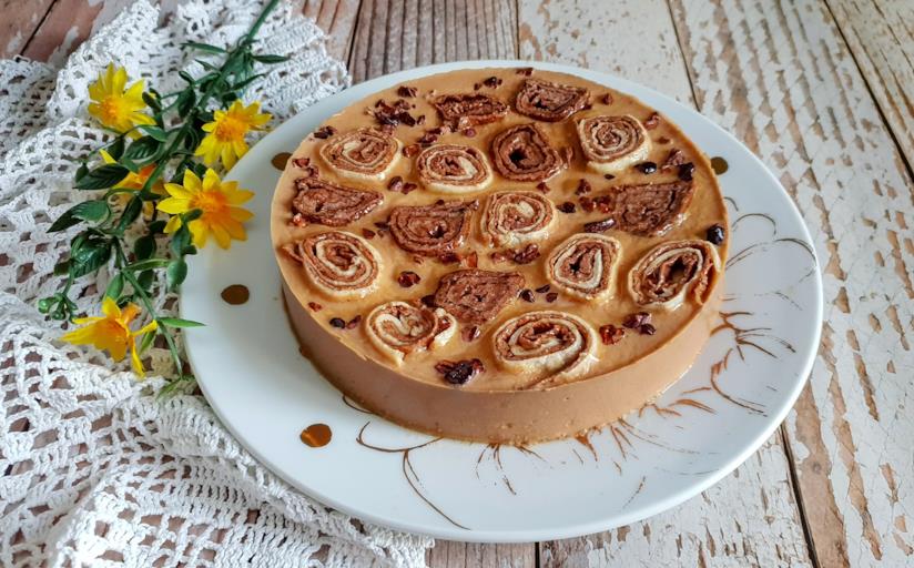 Torta di zucca e crepe Dolce con girelle bicolori