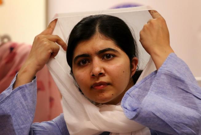 Malala studierà ad Oxfort, il giovane Premio Nobel ha passato l'esame di ammissione con il massimo dei voti Il premio Nobel Malala Yousafzai