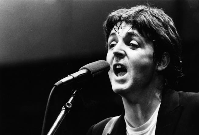 Paul McCartney durante un'esibizione Il cantante Paul McCartney