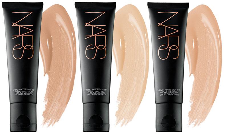 Velvet Matte Skin Tint di NARS Fondotinta Velvet Matte Skin Tint per pelle mista