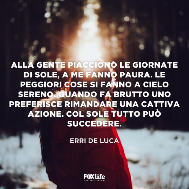Citazione Erri De Luca Ragazza in un paesaggio innevato