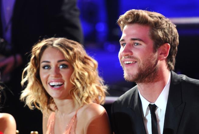 Miley Cyrus e Liam Hemsworth non si sono lasciati Miley Cyrus e Liam Hemsworth in primo piano