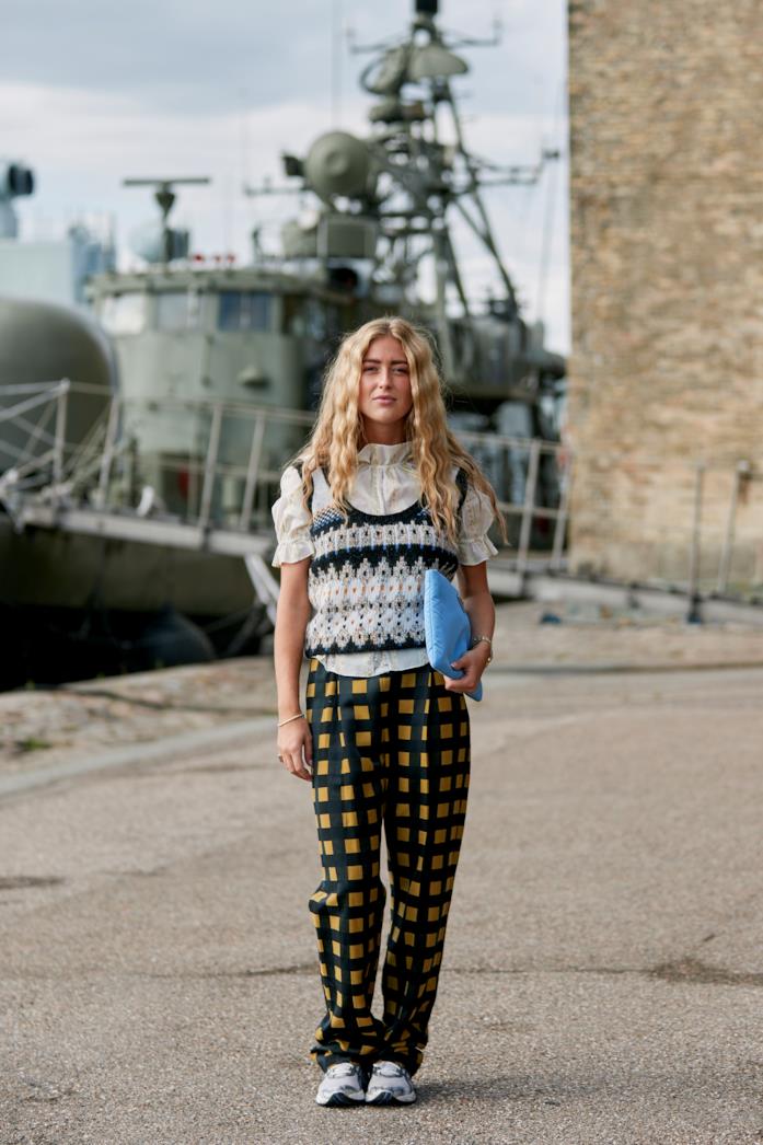 Pantaloni a quadri Outfit composto da pantaloni a quadri dallo Street Style di Copenhagen 2019