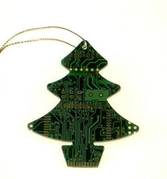 Albero di Natale per Nerd Albero di Natale con disegnati i circuiti