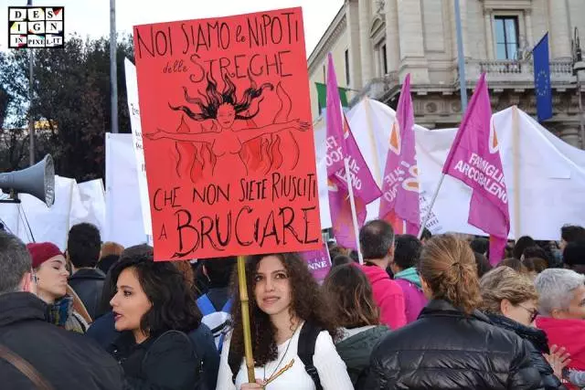 La manifestazione Non Una di Meno Le manifestazione del 26 Novembre 2016 contro la violenza sulle donne