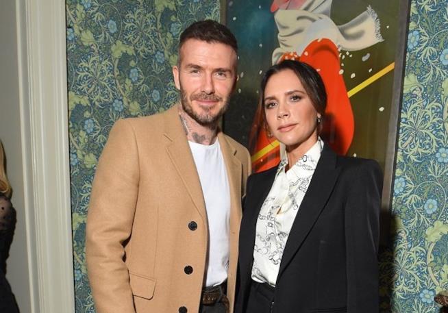 Victoria Beckham elogia suo marito David dopo 20 anni insieme David Beckham e Victoria