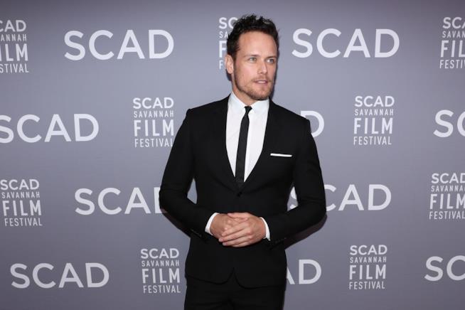 Sam Heughan e la la 'sexy' sfilata vestito da angelo Sam Heughan di Outlander
