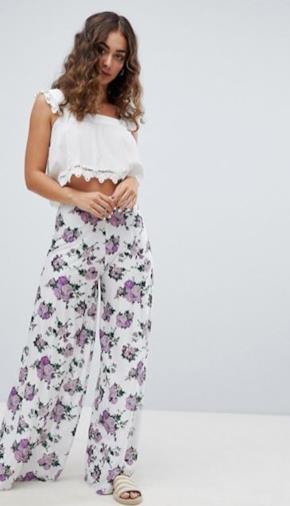 Morbidi pantaloni a fiori