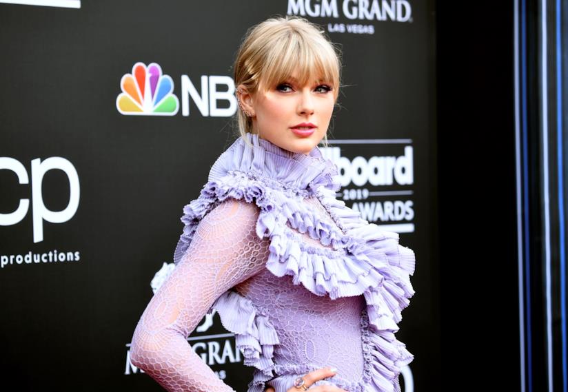 Taylor Swift reagisce in modo epico alle domande sessiste dei giornalisti Taylor Swift