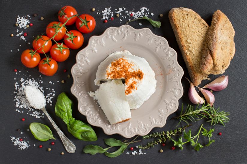 Ricotta Piatto con formaggio fresco