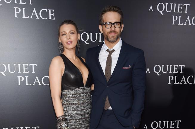 Ryan Reynolds e Blake Lively non sono in crisi: i commenti ironici di lui su Twitter Blake Lively e Ryan Reynolds