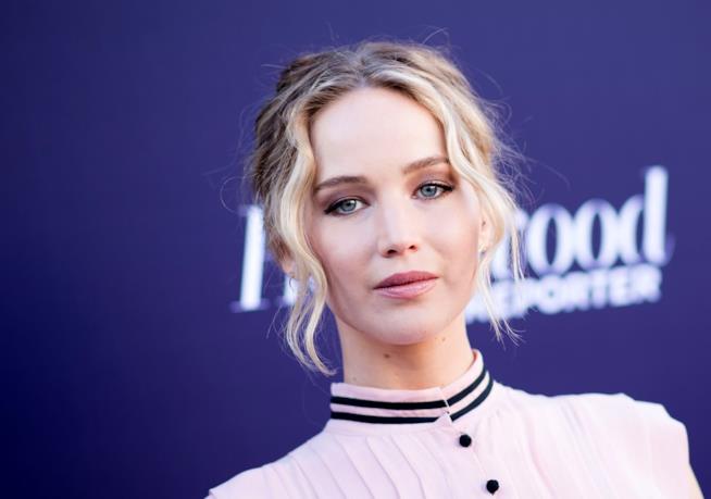 Jennifer Lawrence e la sorpresa ai bambini malati in ospedale per Natale Jennifer Lawrence