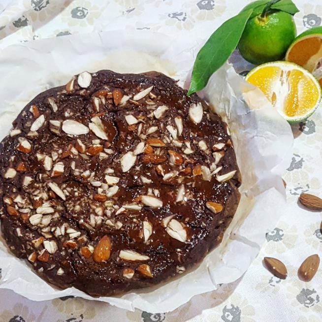 Torta zucca e mandorle Dolce ricoperto di mandorle