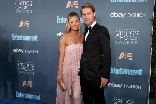 Kaley Cuoco e Karl Cook si sposano Kaley Cuoco e Karl Cook