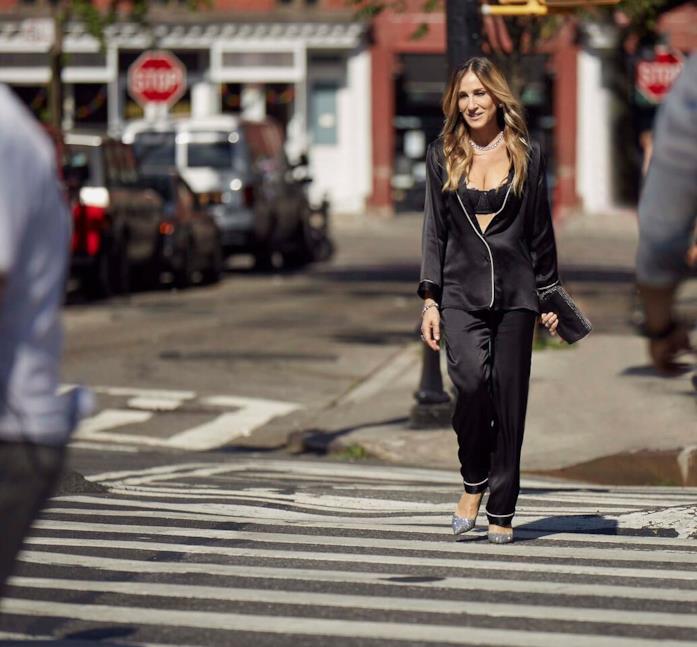 Sarah Jessica Parker Sarah Jessica Parker cammina per New York