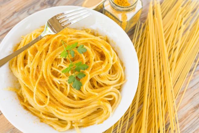 Spaghetti con la bottarga: ricetta primo piatto di pesce Spaghetti con la bottarga