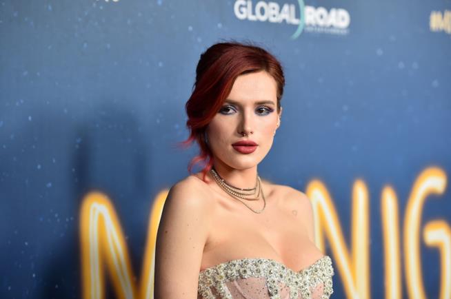 Bella Thorne alla premiere di Midnight Sun Bella Thorne all'antepria de Il sole a mezzanotte