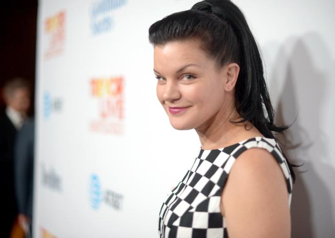 Pauley Perrette lascia la serie TV NCIS e il ruolo di Abby Sciuto Pauley Perrette su un red carpet