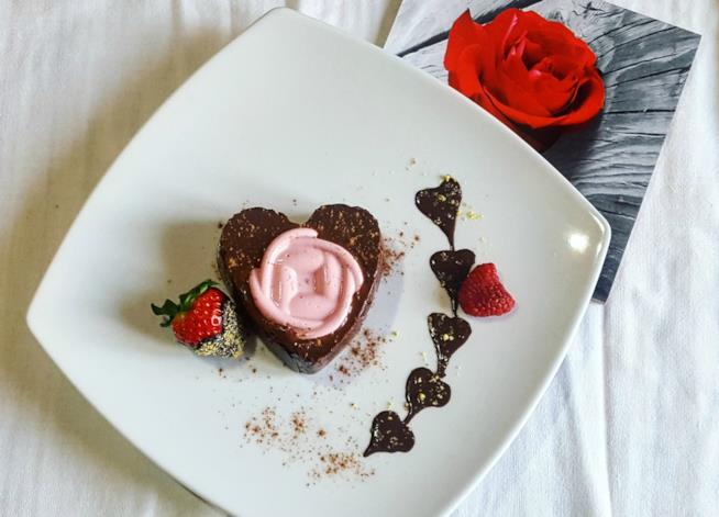 Dolce al cioccolato Tortino a forma di cuore