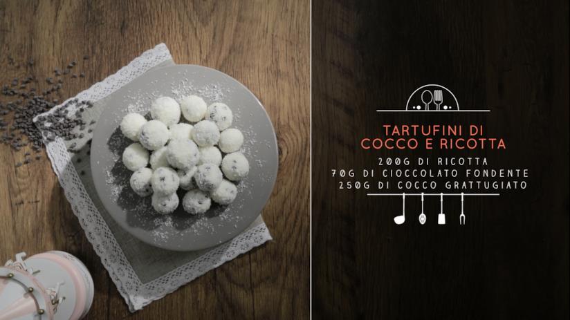 Cocchini: tartufini di ricotta e gocce di cioccolato con spolverata di cocco Cocchini: tartufini di cocco e ricotta