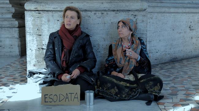 L'esodo con protagonista Daniela Poggi nei panni di un'esodata Daniela Poggi è Francesca un'esodata che conosce per la prima volta la povertà