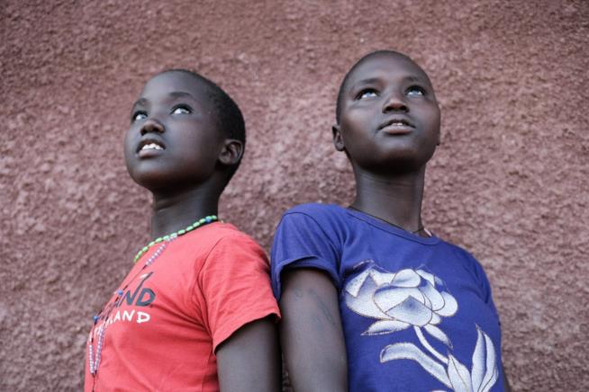 Due adolescenti africane Due ragazze africane
