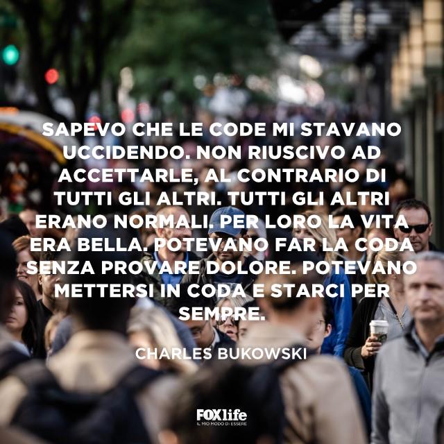 Frase sulle code Persone in strada