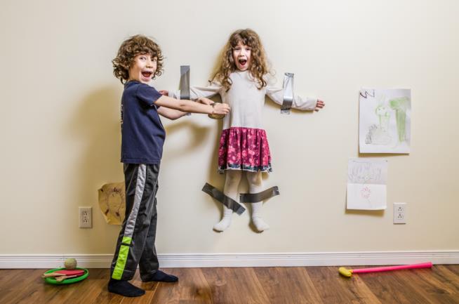 Litigio tra fratello e sorella Litigata tra fratelli