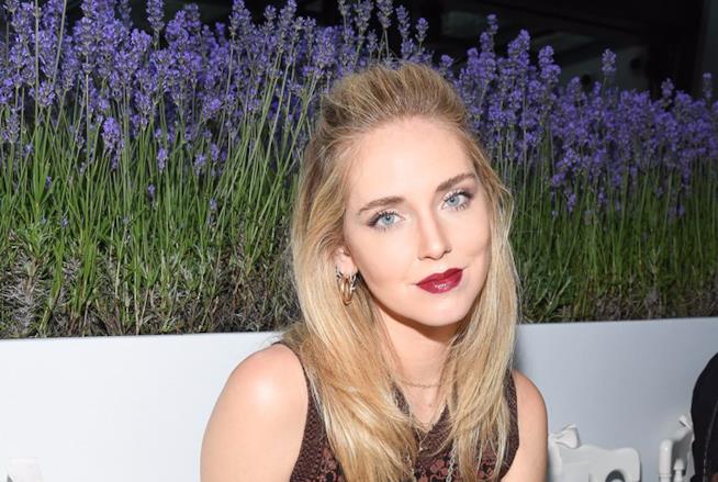 Chiara Ferragni attaccata per la beneficienza Chiara Ferragni in primo piano