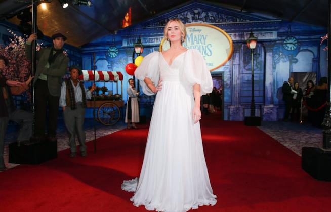 L'abito da sposa sul red carpet Emily Blunt sul red carpet di Mary Poppins