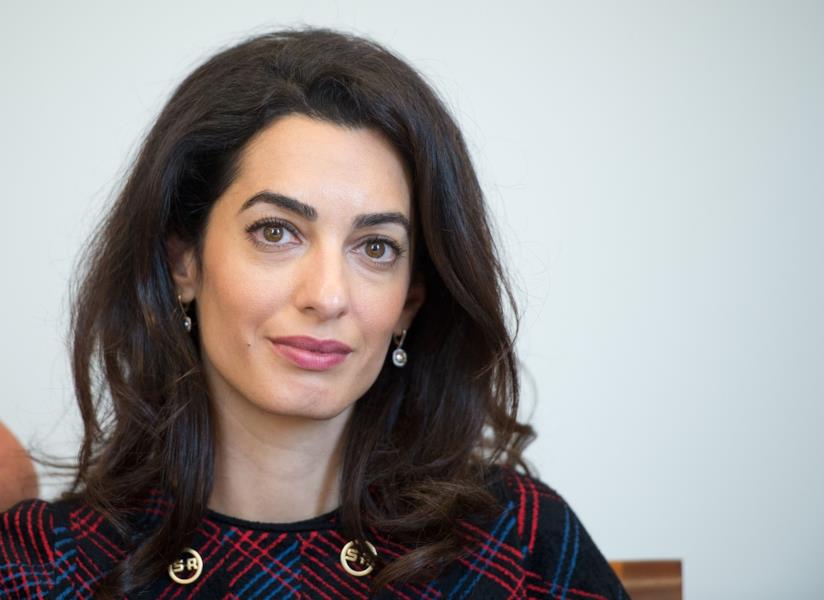 Amal Alamuddin Clooney racconta del giovane profugo iracheno ospitato da lei e suo marito Amal Alamuddin Clooney