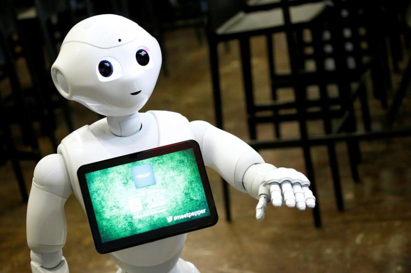 Giappone, ecco la caffetteria con camerieri robot gestiti da disabili Robot